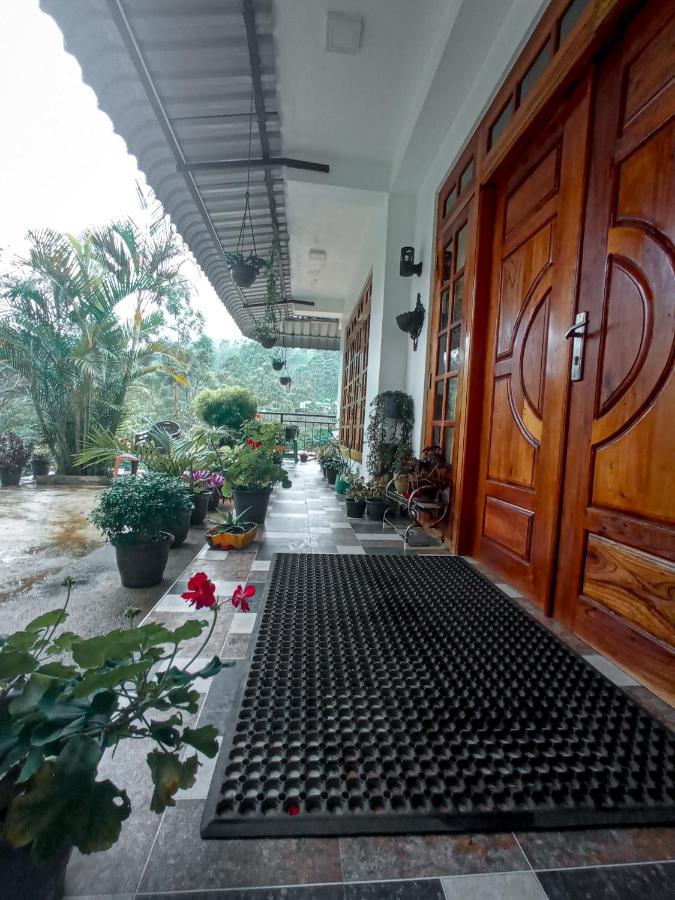 Daffodils Inn Nallathanniya Exterior foto